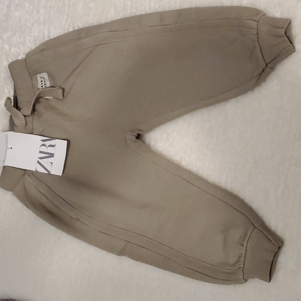 Gray sweatpant joggers